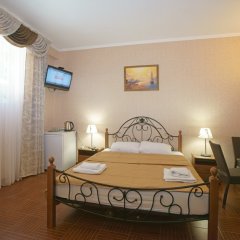 Гостиница Вилла Аннигора в Алуште 8 отзывов об отеле, цены и фото номеров - забронировать гостиницу Вилла Аннигора онлайн Алушта комната для гостей фото 2