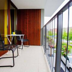Отель Mojito Apartments - Angel Wings Польша, Вроцлав - отзывы, цены и фото номеров - забронировать отель Mojito Apartments - Angel Wings онлайн балкон