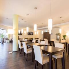 Отель Holiday Inn Express Neunkirchen питание фото 3