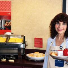 Отель Hampton Inn Niagara Falls, USA США, Ниагара-Фолс - отзывы, цены и фото номеров - забронировать отель Hampton Inn Niagara Falls, USA онлайн питание фото 3