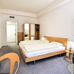 Best Western Hotel Bristol сейф в номере