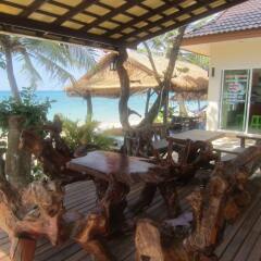 Отель New Coconut Bungalow Ланта питание