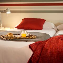 Отель Legazpi Doce Rooms Сан-Себастьян в номере