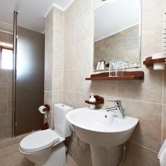 Отель Spa Complex Staro Bardo Болгария, Сливен - отзывы, цены и фото номеров - забронировать отель Spa Complex Staro Bardo онлайн ванная