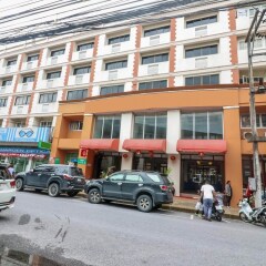 Отель NIDA Rooms Talat Yai Robinson парковка