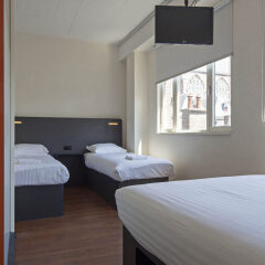 Отель easyHotel Den Haag комната для гостей