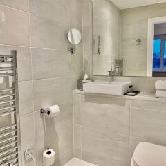 Отель Trafford Hall Hotel Великобритания, Манчестер - отзывы, цены и фото номеров - забронировать отель Trafford Hall Hotel онлайн ванная фото 2