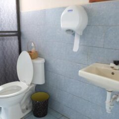 Hostal Monte Cristi in Masaya, Nicaragua from 147$, photos, reviews - zenhotels.com bathroom