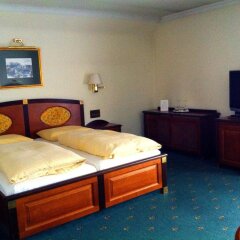 Hotel Friesacher Аниф комната для гостей