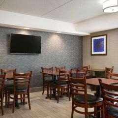 Отель Travelodge by Wyndham Toronto East питание фото 2