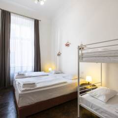 Апартаменты Hybernska Apartments детские мероприятия фото 2