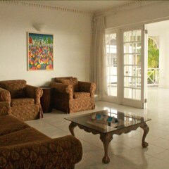 Отель Beachcomber Club Resort Ямайка, Саванна-Ла-Мар - отзывы, цены и фото номеров - забронировать отель Beachcomber Club Resort онлайн интерьер отеля