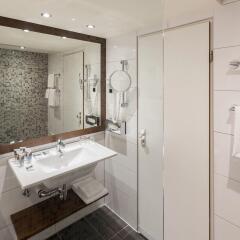 Отель Mercure Amsterdam West Нидерланды, Амстердам - 4 отзыва об отеле, цены и фото номеров - забронировать отель Mercure Amsterdam West онлайн ванная