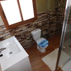 Отель Chabela's Penthouse Испания, Пахара - отзывы, цены и фото номеров - забронировать отель Chabela's Penthouse онлайн ванная