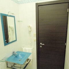 Atlantico Palace Hotel Кьянчиано Терме сейф в номере