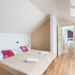 Апартаменты Czech Lofts Apartments сейф в номере
