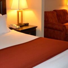 Holiday Inn Express Hotel & Suites Hinton в номере фото 2