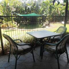 Отель Daintree Wild Zoo & Bed and Breakfast балкон
