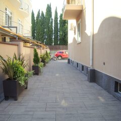V&V Hotel парковка