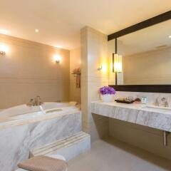 Отель Sawaddi Patong Resort & Spa 4* Люкс с различными типами кроватей фото 2