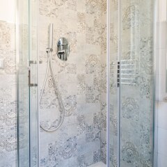 Отель FCO Luxury Apartments Италия, Фьюмичино - отзывы, цены и фото номеров - забронировать отель FCO Luxury Apartments онлайн ванная