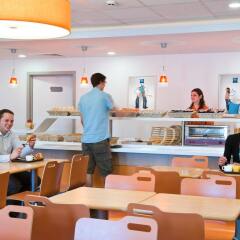 Отель ibis budget Brugge Centrum Station интерьер отеля фото 3