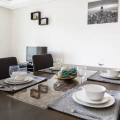 Отель HiGuests Vacation Homes - Mon Reve Дубай в номере фото 2