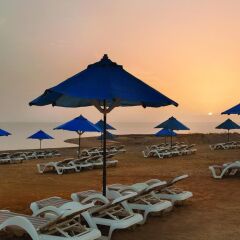 Отель Ramada Resort Dead Sea Иордания, Ма-Ин - 1 отзыв об отеле, цены и фото номеров - забронировать отель Ramada Resort Dead Sea онлайн пляж фото 2