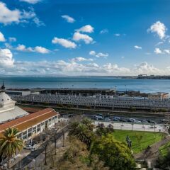 Апартаменты Lisbon Five Stars Apartments 8 Building пляж фото 2