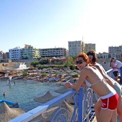 Отель King Tut Aqua Park Beach Resort - All Inclusive пляж фото 2
