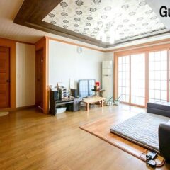 GuestH in Jinju, South Korea from 104$, photos, reviews - zenhotels.com guestroom