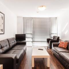 Апартаменты Parnell Square Apartments комната для гостей фото 5