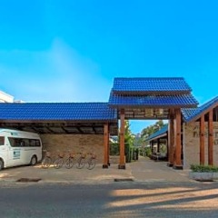 Отель Phuket Airport Guesthouse Таиланд, пляж Май Кхао - отзывы, цены и фото номеров - забронировать отель Phuket Airport Guesthouse онлайн парковка