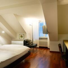 Helmhaus Swiss Quality Hotel сейф в номере