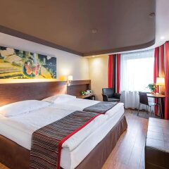 Отель Radisson Hotel Kaunas Литва, Каунас - 1 отзыв об отеле, цены и фото номеров - забронировать отель Radisson Hotel Kaunas онлайн комната для гостей фото 4