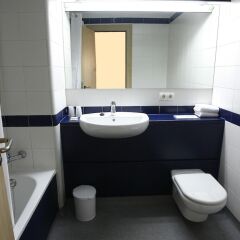 Отель Travelodge Madrid Alcalá Испания, Мадрид - 2 отзыва об отеле, цены и фото номеров - забронировать отель Travelodge Madrid Alcalá онлайн ванная