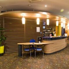 Отель Canal Suites Paris La Villette интерьер отеля