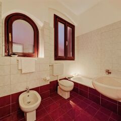 Отель Antica Locanda Sturion - Residenza d'Epoca Италия, Венеция - отзывы, цены и фото номеров - забронировать отель Antica Locanda Sturion - Residenza d'Epoca онлайн ванная фото 2