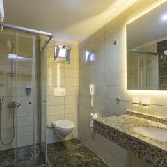 Lonicera City Hotel ванная фото 2