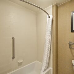 Отель Homewood Suites Mayfaire Уилмингтон ванная фото 2