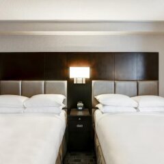 Отель DoubleTree by Hilton Hotel Toronto Downtown Канада, Торонто - отзывы, цены и фото номеров - забронировать отель DoubleTree by Hilton Hotel Toronto Downtown онлайн комната для гостей фото 3