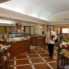 Отель Holiday Inn Rome Aurelia питание фото 3