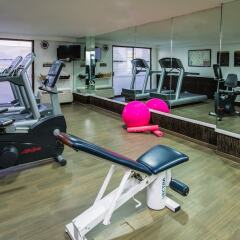 Отель Fiesta Inn Chihuahua фитнесс-зал