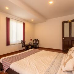 Отель Swayambhu Hotels and Apartments Непал, Катманду - отзывы, цены и фото номеров - забронировать отель Swayambhu Hotels and Apartments онлайн комната для гостей фото 3