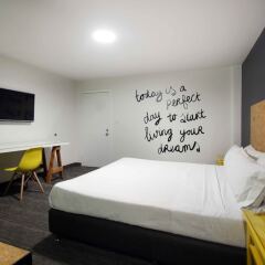 B My Hotel сейф в номере