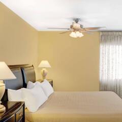 Отель Travelodge Las Vegas Strip North комната для гостей