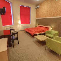 Hotel Democrat on Kamennoostrovsky 26-28 развлечения