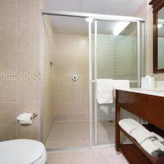 Отель Hampton Inn & Suites Mexico City - Centro Historico Мехико ванная фото 2