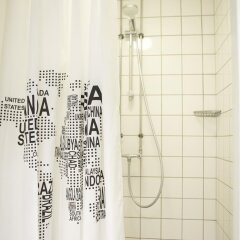 Отель Globalhagen Hostel Дания, Копенгаген - отзывы, цены и фото номеров - забронировать отель Globalhagen Hostel онлайн ванная фото 2