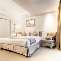 Апартаменты Hope Land Executive Serviced Apartment Бангкок комната для гостей
